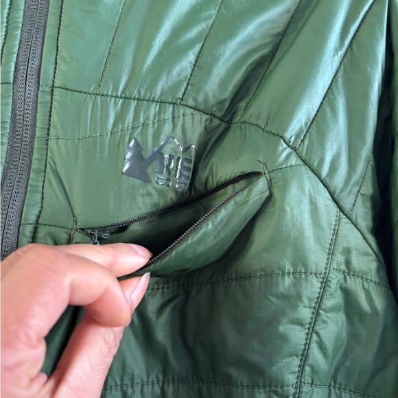 REI Jacket Women's XS Green Revelcloud II - Picture 9 of 9